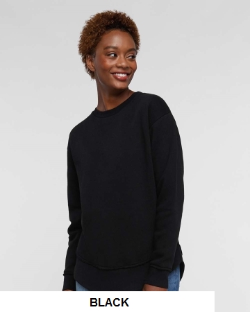 LAT 3525 - Women's Weekend Fleece Crewneck Sweatshirt.  LAT  3525